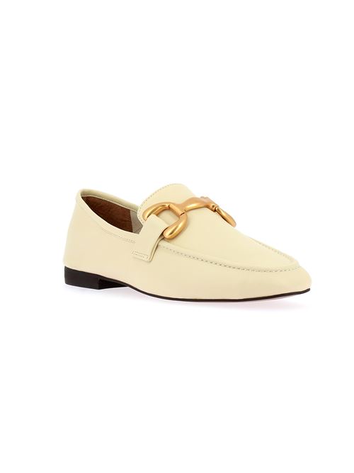 modello Zagreb mocassino da donna in pelle bianco latte BIBI LOU | 571.X